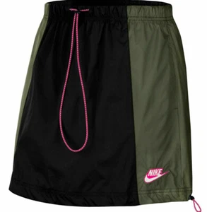 Nike Damen Sportswear Webrock Größe Small CU5985-010 neu mit Etikett Nike neu mit Etikett - Bild 1 von 3