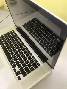 Apple MacBook Pro 15" Early 2011 BAD GPU - Picture 1 of 5
