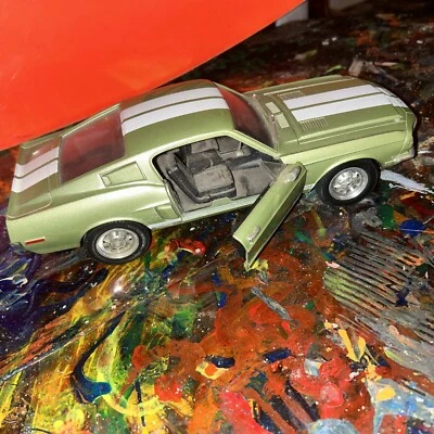 Road Signature 1968 SHELBY GT-500KR Diecast Metal NEW Without Box - Image 1 of 4