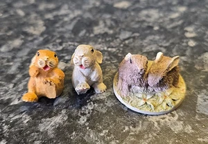 THREE PETER FAGAN COLOUR BOX WOODLAND MINIATURES FIGURINES: RABBITS - Picture 1 of 2