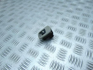 Citroen C5 Right Offside Rear Electric Window Switch Mk1 2004-2008D - Picture 1 of 7