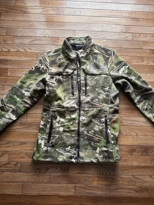 Chaqueta Under Armour Cold Gear Stealth Mid-Season Lana Control de Olores Camuflada Grande Foto 1 de 4