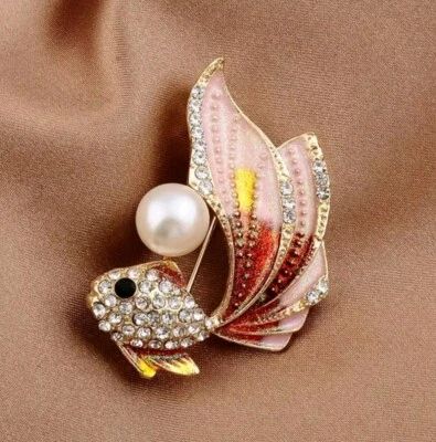 Broche de peces Goldfish joyería de moda NUEVO ENVÍO GRATUITO 1,8 pulgadas Foto 1 de 2