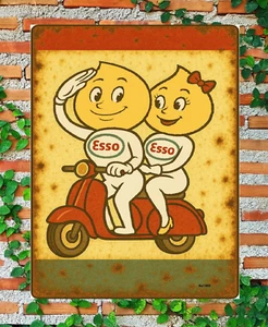 Letrero de metal Esso aceite hombre niña scooter aspecto oxidado garaje clásico taller feliz - Imagen 1 de 3