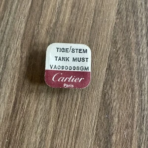 Nuevo Auténtico Tanque Cartier Must VA090008GM Vástago/Vástago - Imagen 1 de 3