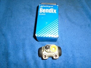 Renault 19, Chamade 1.4, 1.7, 1.8, 1.9D 1991-96 Bendix Right Rear Wheel Cylinder - Picture 1 of 1
