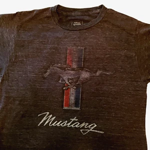 Ford Mustang T Shirt Pony Emblem Logo Heather Black Size M - Picture 1 of 7