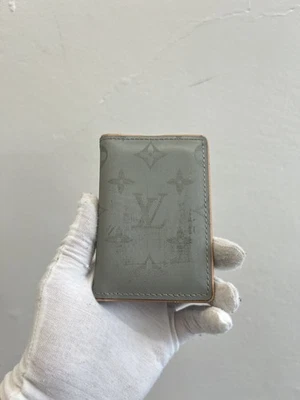 Organizador de bolsillo Louis Vuitton gris titanio monograma nailon Foto 1 de 4