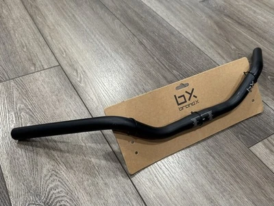 Barra de tiro alto Brand X Trekking 600 mm 25,4 mm 55 mm negra Foto 1 de 4