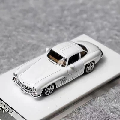 MY64X 1:64 White Mercedes 300SL W198 AMG Resin Car Model - Image 1 of 3