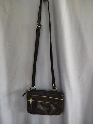 Relic Womens Black Purse  Crossbody Shoulder Bag Organizer Pockets Faux Leather - Image 1 of 4