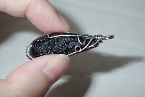 Silver Wired Black Tektite Stone Pendant 7.5 gram 34x25x12 mm - Imagen 1 de 7