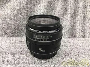 CANON EF 35MM 1:2 Wide-angle prime lens - excellent - Picture 1 of 16