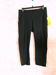 ALL IN MOTION BLACK SCULPTED LINEAR ATHLETIC CAPRI PANTS WOMEN'S SIZE XL - Picture 1 of 11