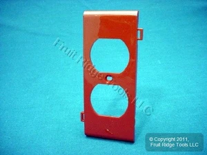 Leviton PSC8-R Red 1-Gang Duplex Outlet Unbreakable Nylon Sectional Wallplate - Picture 1 of 4