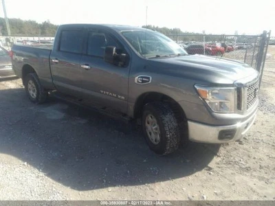 TITAN XD  2017 Running Board  PASSENGER SIDE 740423 Foto 1 de 4