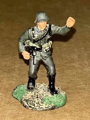 1999 Britains WWII German Infantry Lead “Wait For The Command” Figure 1/32 - Image 1 of 4