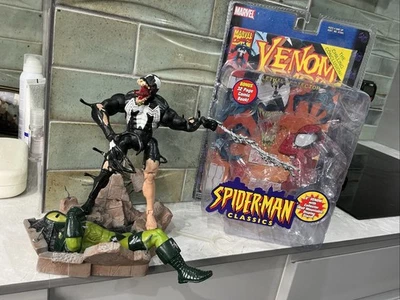 Toy Biz Marvel Comics Venom Action Figure Spider-man Classics Inc Comic Book . - Image 1 of 4