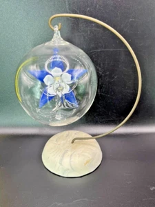 Blown Glass Hummingbird With Flowers Inside Glass Apple - Picture 1 of 6