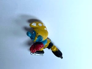 SUPER SCHLUMPF OLYMPIAN HOCKEY 40505 Schleich Peyo Schlumpf nur Figur ohne Schläger - Bild 1 von 7