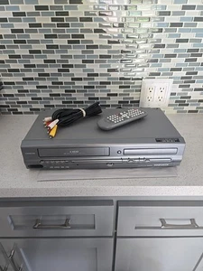Magnavox MWD2205 DVD/ VCR Combo Player VHS Recorder W/Remote Tested Works - Afbeelding 1 van 22
