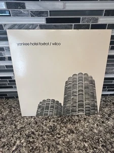 Yankee Hotel Foxtrot by Wilco - 2LP 2002 Vinyl LP - Picture 1 of 8