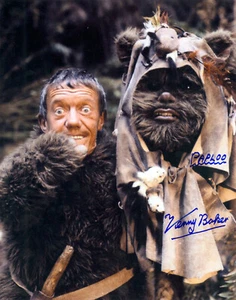 AUTOGRAPH 8x10 KENNETH BAKER SIGNED STAR WARS COLOR PHOTOGRAPH WITH COA! - Picture 1 of 2