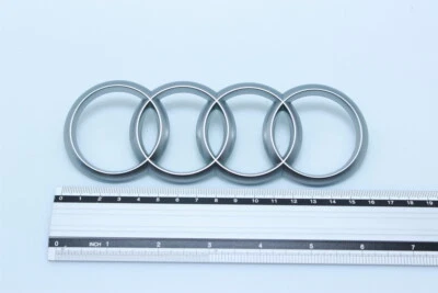 AUDI A6 C6 A4 B7 S4 A8 D4 Q7 A5 2005-2012 Cubierta Motor Emblema Logo 4H0103940 Foto 1 de 3