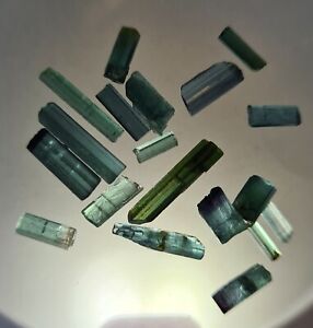 Turmalin Rohsteine Kristalle Indigolith Farbe Heilsteine Edelsteine 12.80 ct