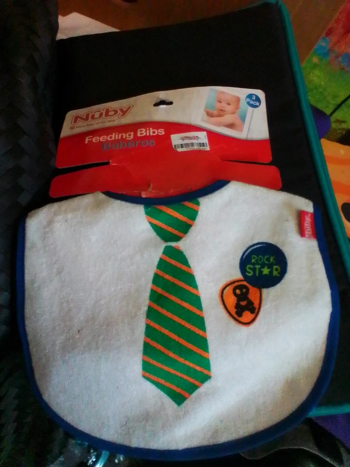 Babero de bebé Nubby Foto 1 de 3