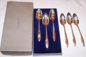 1914 Community Plate Oneida Patrician Silver Plate 6 Fruit Spoons - Picture 1 of 1