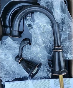 MOEN WS84004BRB MEDITERRAN BRONZE ZWEI GRIFF HOHER BOGEN BADEZIMMER WASCHBECKEN WASSERHAHN - Bild 1 von 11