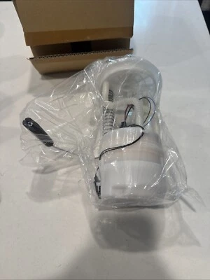 Nueva bomba de combustible Mitsubishi MW400307 2022 Outlander 2x2  Foto 1 de 4