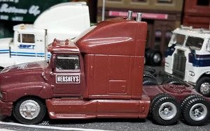 RTR HO=FORD AREOMAX SLEEPER UNIT HERSHYS TRACTOR -BROWMN RHODES CHAMPS/DISPLAY - Picture 1 of 13