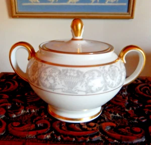 AIDA - Rosenthal Germany - Covered Two Handle  -  Sugar BOWL  - AIDA - Picture 1 of 4
