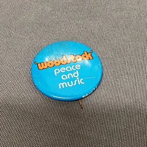Original Woodstock Peace and Love Concert 1969 Pinback Button Badge Excellent   - Picture 1 of 6