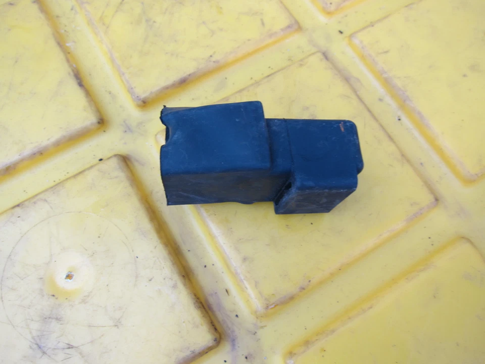 Honda Interceptor 800 VFR 800 F 1999 relé OEM Foto 1 de 4