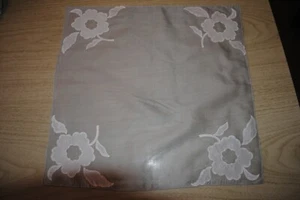 1199 Pañuelo Algodón Apliques Florales, Gris con Flores Blancas - Imagen 1 de 2