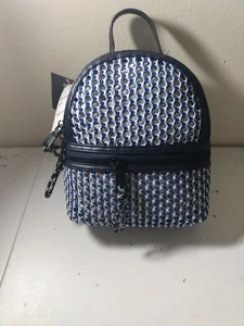 Zaino Steve Madden Murray blu maglia convertibile bordo navy cerniere nere nuovo con etichette - Foto 1 di 3