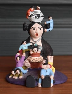 Mexikanischer Stil Volkskunst Frau Geschichtenerzähler Figur mit zwölf Kindern - Bild 1 von 5