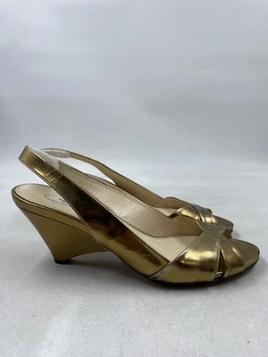 Prada 金色皮革楔形中跟交叉露背 W 9.5 — 第 1/4 张图片