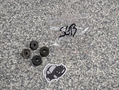Mazda Miata 1999-2005 OEM Radiator Bushings Kit - Image 1 of 3
