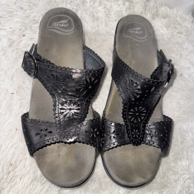 Sandalias Dansko para mujer talla 40 negras florales corte láser cuero sin cordones Foto 1 de 4