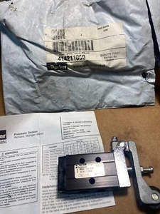 Parker /Schrader Bellows 414211000 3-way spool valve with roller - Picture 1 of 1