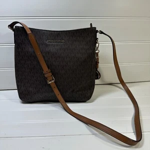 Michael Kors Jet Set Large Logo Messenger Crossbody Bag Purse Brown Monogram - Picture 1 of 11
