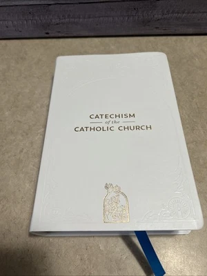 The Catechism of the Catholic Church: Ascension Edition Foto 1 de 4