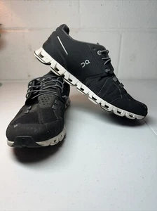 On Cloud Low Black Swiss Engineering Women’s Size 9.5 W Small Flaws - See Pics - Picture 1 of 11