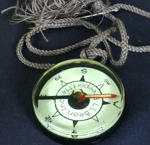 L.L. Bean Compass Made By Suunto OY Helsinki Finland with Lanyard Dial 1 1/2" Wd - Picture 1 of 8