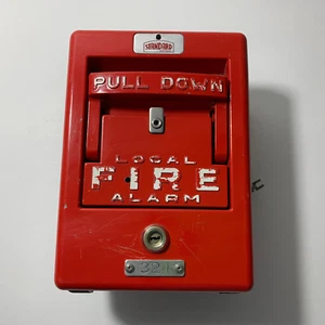 Vintage Standard Trademark Red Pull Down Local Fire Alarm Marked #324 UNTESTED - Picture 1 of 10