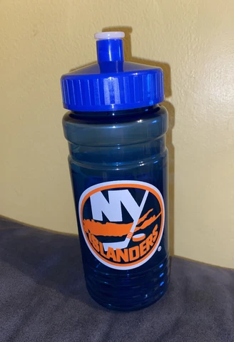 NHL New York Islanders Reusable Plastic Water Bottle Cover